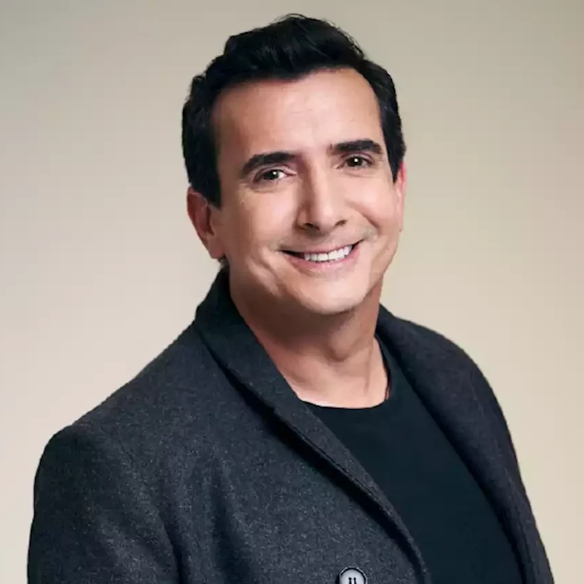 Photo of Antonio Sanint