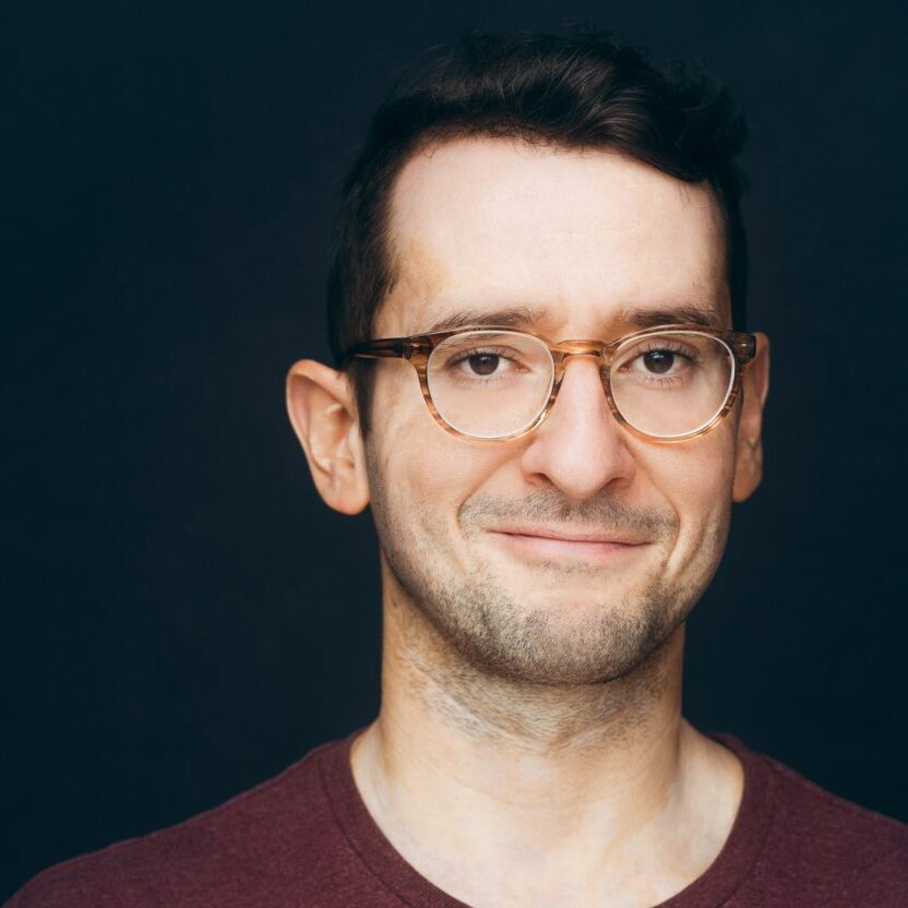 Igor Martinez headshot