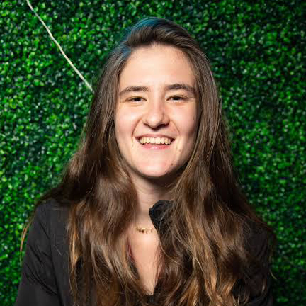 Julia Kastner HEADSHOT